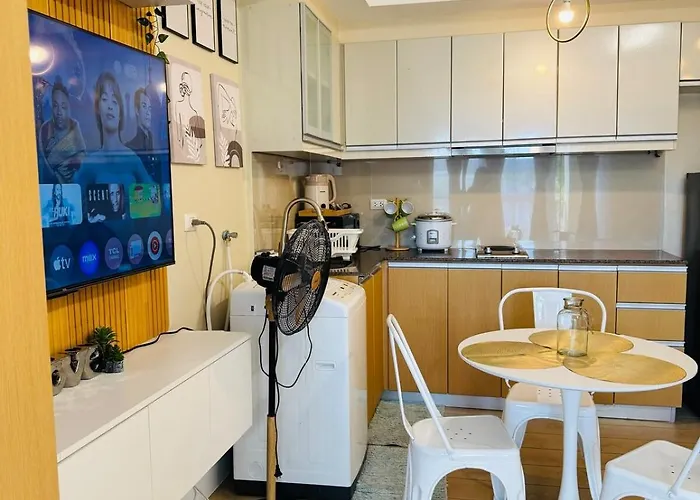 Apartment Cozy Near Venice Mall Netflix Wifi Manila