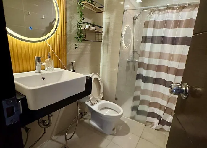Cozy Near Venice Mall Netflix Wifi Apartment