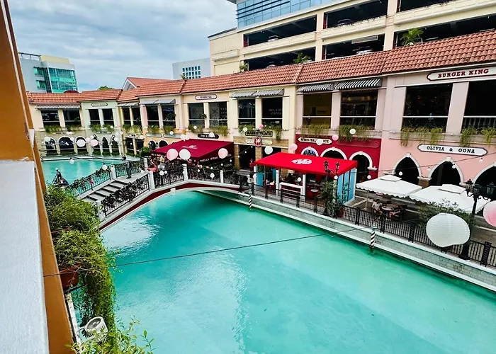 Cozy Near Venice Mall Netflix Wifi * Manila